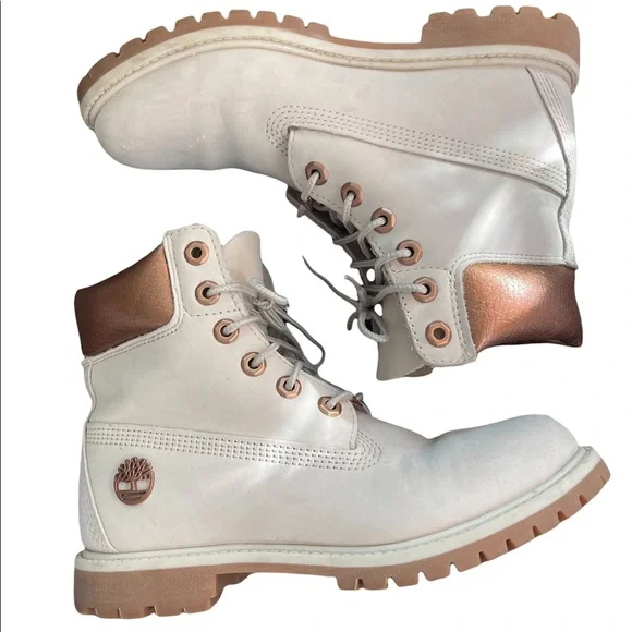 Timberland Boots - Picture 1 of 5